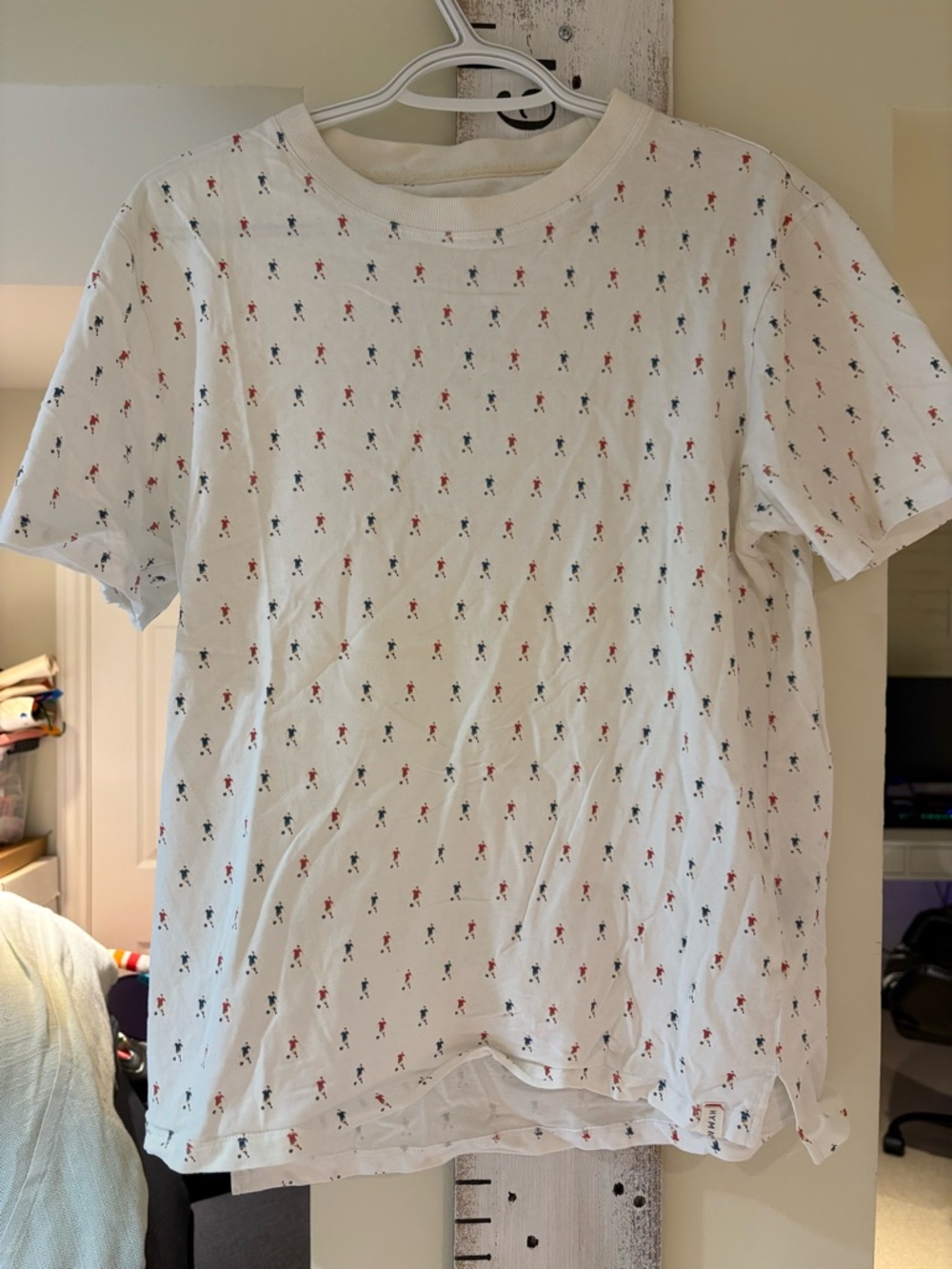HYMN London - 2 tshirts - Navy Cotton Tee and white t with football print